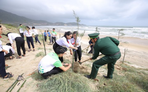 Mạng xã hội bỗng chốc 'xanh rì' với chiến dịch 'Triệu cây vươn cao cho Việt Nam xanh'